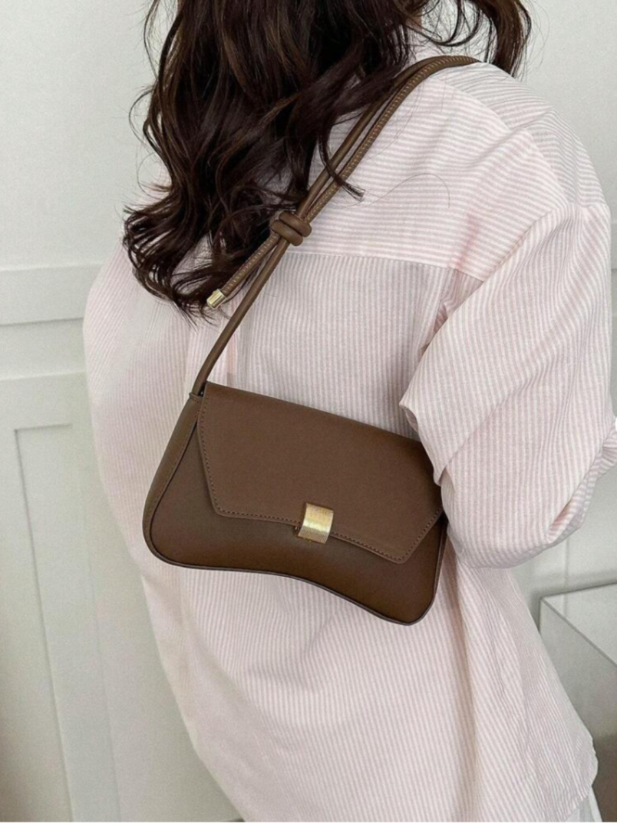 Gold-Clasp Knot Shoulder Bag