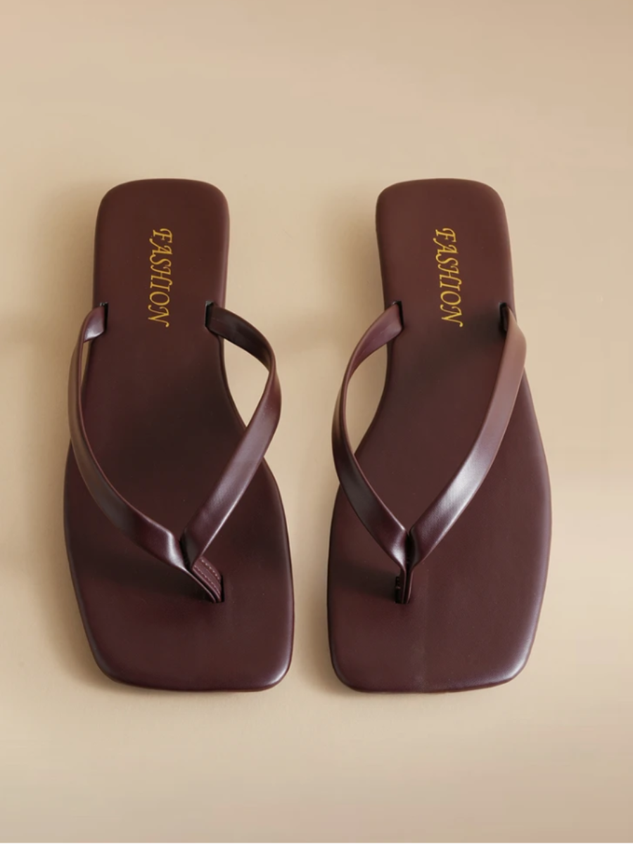Glizzene Square Toe Leather Flip Flops