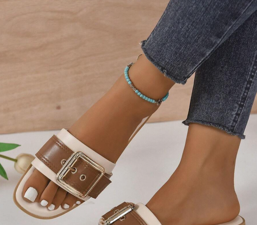 Tengboxy Women's Buckle Slide Sandals – Cream & Brown