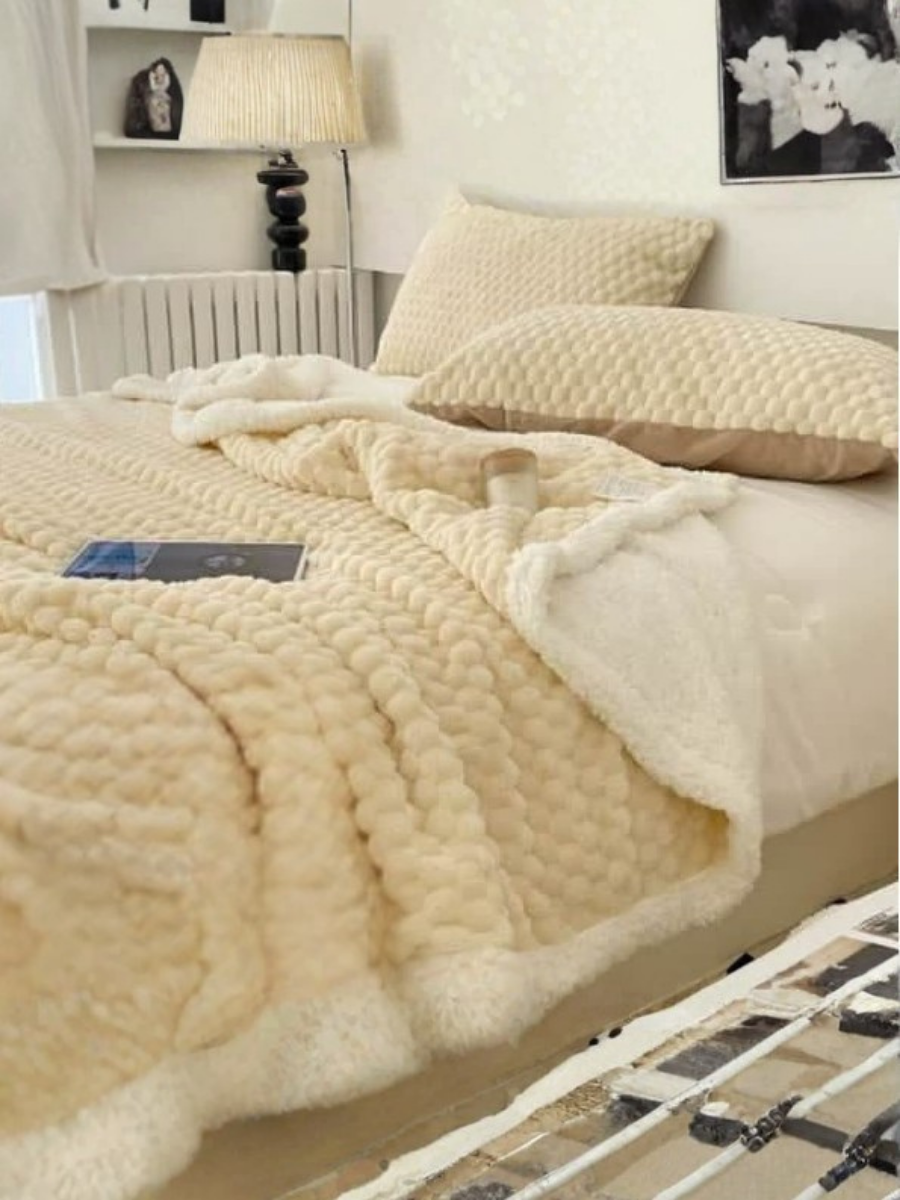 Bubble Fleece Sherpa Blanket