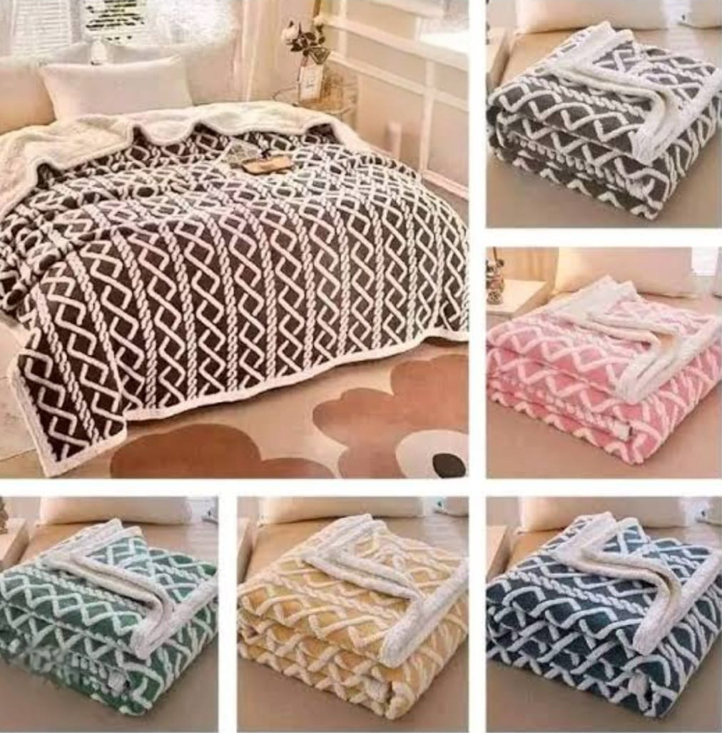 Geometric Jacquard Fleece Throw Blanket