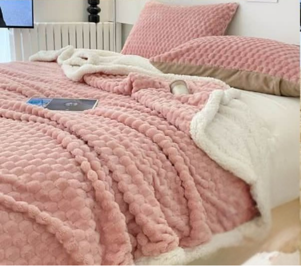Bubble Fleece Sherpa Blanket