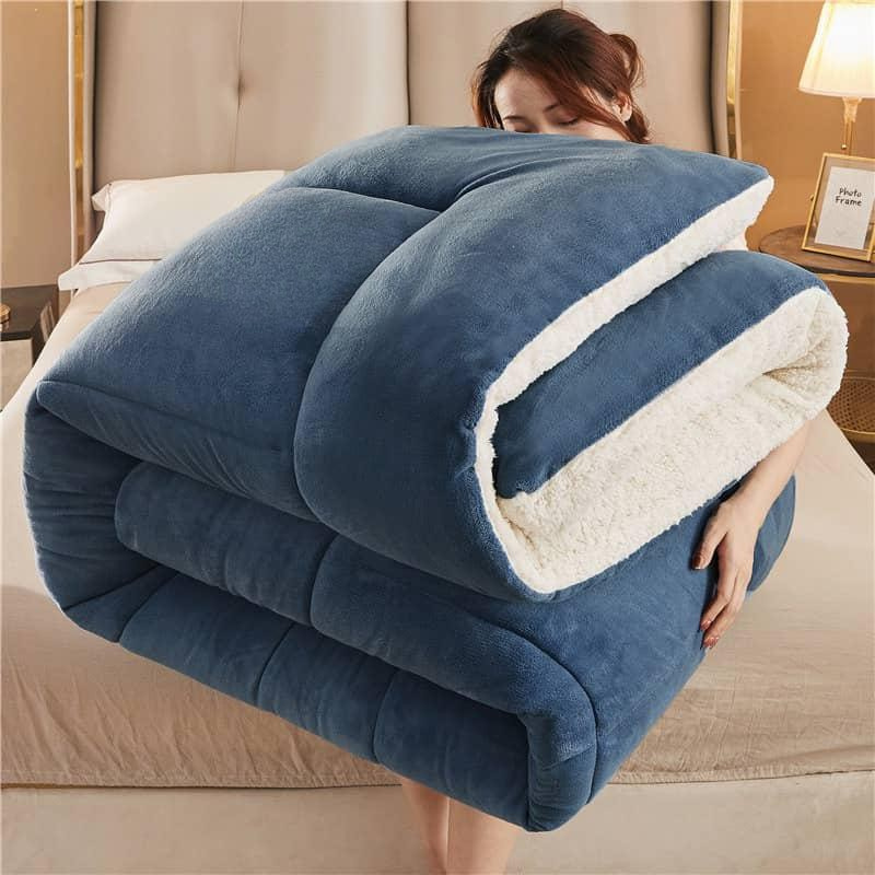 Luxury Sherpa Fleece Winter Comforter