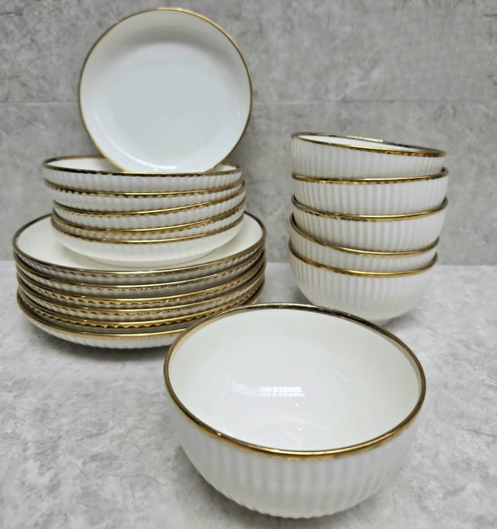 White & Gold Ribbed Dinnerware Set