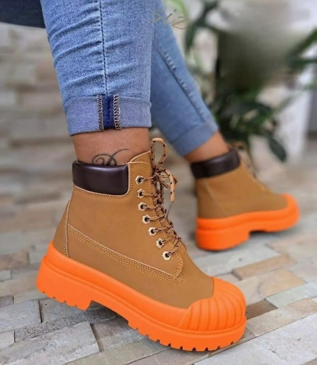 Women's Chunky Lace-Up Ankle Boots