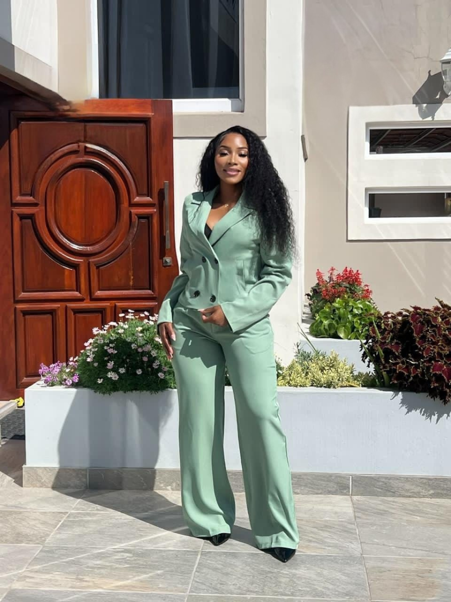 Women's Double-Breasted Blazer & Wide-Leg Trouser Set