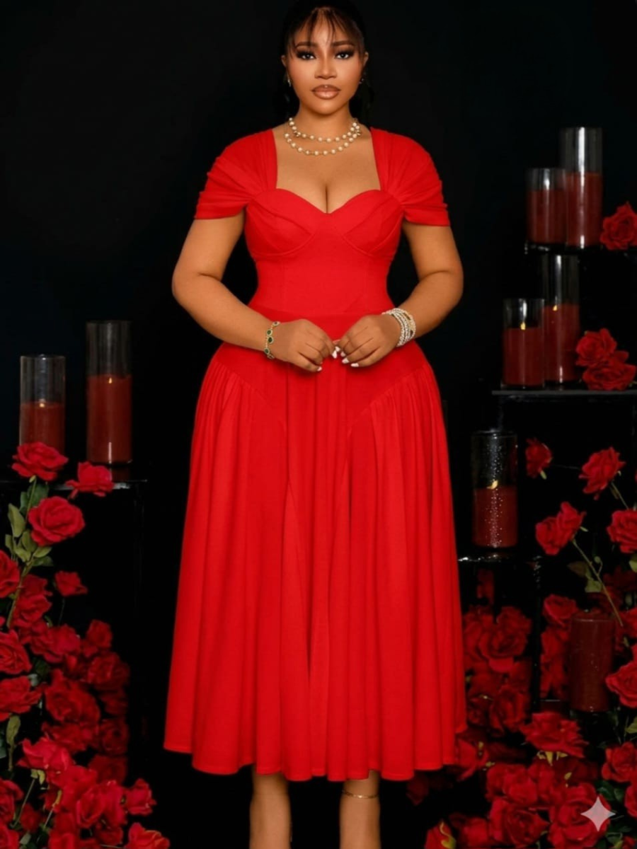 Plus Size Sweetheart Pleated Midi Dress